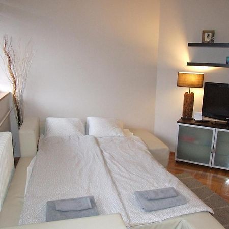 Arena Apartman Belgrado Buitenkant foto