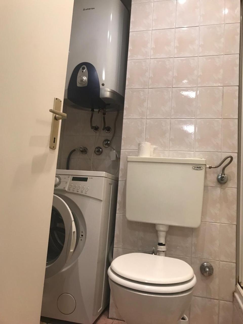 Arena Apartman Belgrado Buitenkant foto